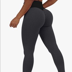 BUTT SCRUNCH TIKTOK LEGGINGS